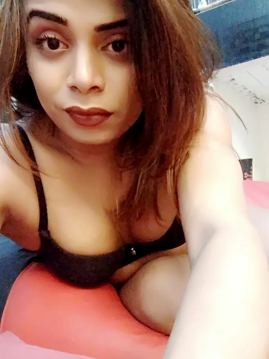 Famousdivya