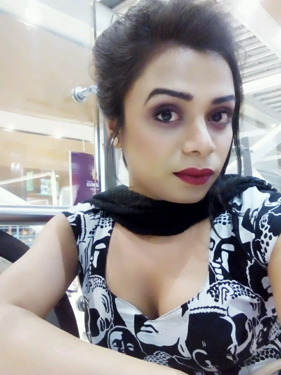 Famousdivya
